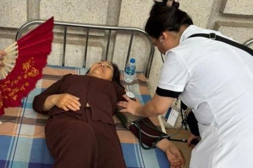 Gần 100 trường hợp cấp cứu trong Đại lễ Vesak tại Hà Nội
