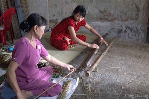 Thái Bình: Chiếu làng nghề 'lên đời' nhờ chuyển đổi số