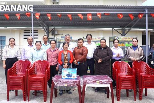 Chú trọng giảm hộ nghèo gắn với an sinh xã hội