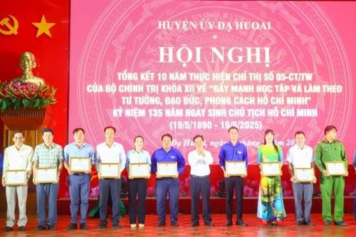 Đạ Huoai: Tổng kết 10 năm thực hiện Chỉ thị 05 về đẩy mạnh học tập và làm theo tư tưởng, đạo đức, phong cách Hồ Chí Minh