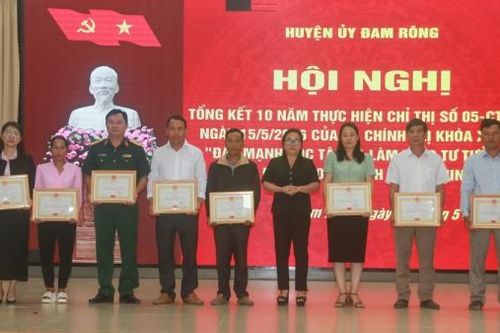 Đam Rông tổng kết 10 năm thực hiện Chỉ thị 05 của Bộ Chính trị