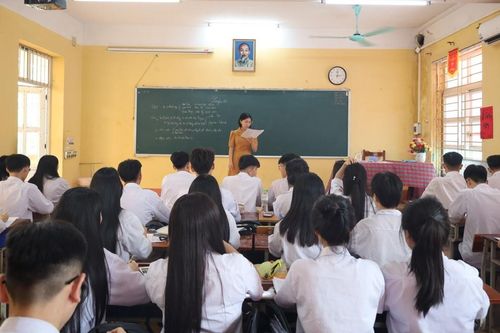 Thành lập Hội đồng thi tốt nghiệp THPT năm 2025