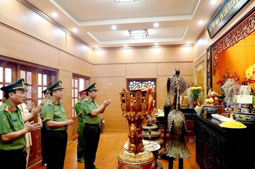 Công an tỉnh Hà Giang báo công với Bác