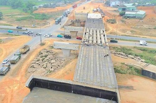 Determine to open Hoa Lien - Tuy Loan Expressway by August 19