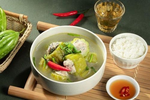 Bí quyết nấu canh khổ qua nhồi thịt thanh mát ngày hè