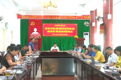 Phó Chủ tịch HĐND tỉnh Nông Thanh Tùng dự họp Ban Chỉ đạo xóa nhà tạm, nhà dột nát tại huyện Hòa An