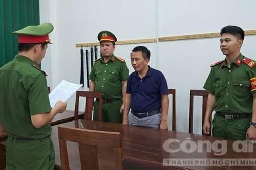 Bắt 'đại gia' Nguyễn Sĩ Khoa lừa đảo 'chạy án' chiếm đoạt 16 tỷ đồng