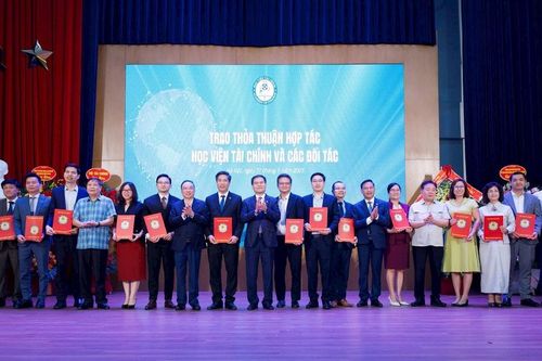 Thúc đẩy đổi mới sáng tạo và hội nhập toàn cầu