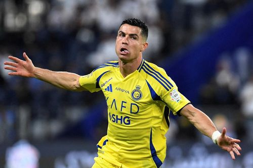 Ronaldo lại dẫn đầu top 10 VĐV thu nhập cao nhất thế giới