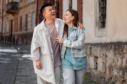 Vì sao đàn ông thường cao hơn phụ nữ?
