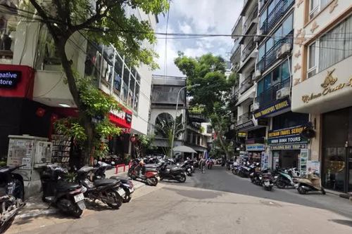 Ngõ trong lòng phố