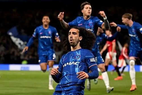 Đánh bại Man United, Chelsea tiến gần tấm vé dự Champions League