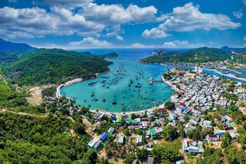 Kết nối du lịch 'xứ sở của nắng và gió' với đại ngàn Tây Nguyên