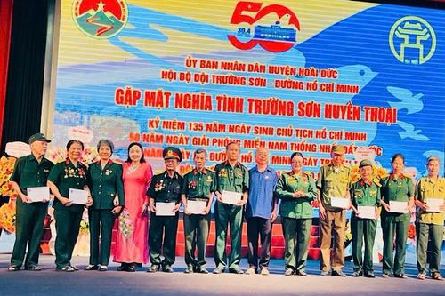 Tri ân đồng đội, tiếp nối nghĩa tình Trường Sơn