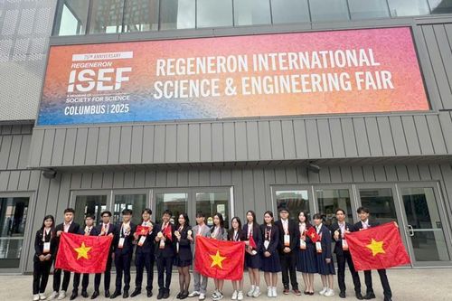 Học sinh Việt Nam nhận thêm một giải Đặc biệt tại Regeneron ISEF 2025