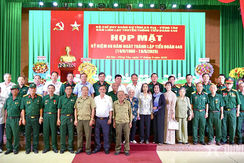 Họp mặt kỷ niệm 60 năm Ngày thành lập Tiểu đoàn 445 anh hùng