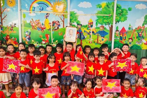 Lan tỏa tình cảm và lòng kính yêu Bác Hồ