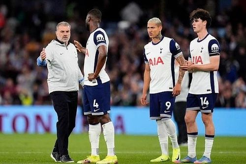 Aston Villa thắng Tottenham, đốt nóng cuộc đua vé dự Champions League