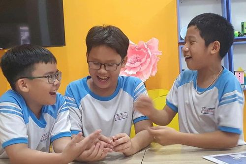 Ứng dụng AI phát hiện tài xế buồn ngủ của học sinh tiểu học