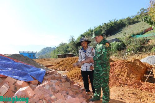 Chung sức giúp người dân vùng lũ ổn định cuộc sống