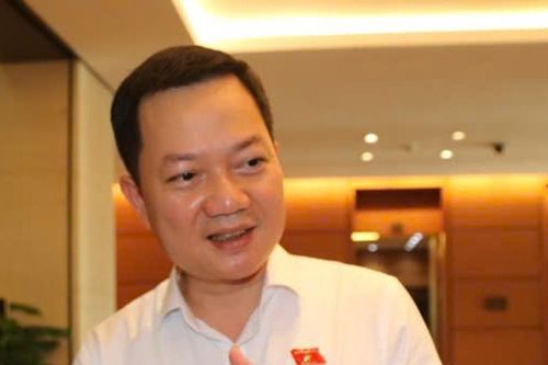 Tăng cường giám sát và phải làm rõ ràng trách nhiệm trong các vụ 'hàng giả'
