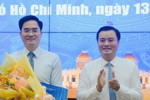 Điều động, bổ nhiệm cán bộ chủ chốt ở TPHCM và 2 tỉnh