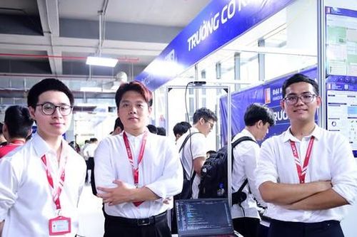 Robot chạy theo người, UAV lấy cảm hứng từ cò trắng Việt Nam