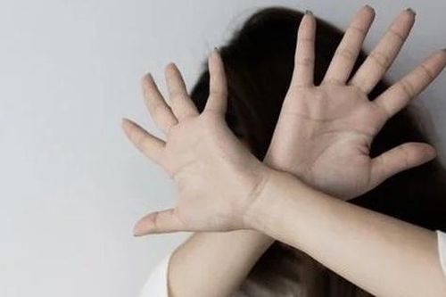 Tìm cô gái liên quan vụ mua bán người, ép vào cơ sở massage ở Long An