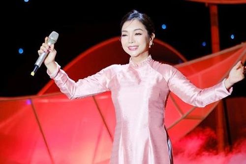 Nữ NSƯT là Thượng tá trẻ nhất, cuộc sống viên mãn sau nhiều biến cố
