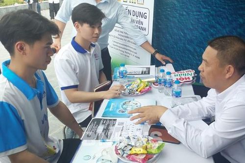 Gần 6.000 vị trí việc làm tại ngày hội việc làm và kết nối doanh nghiệp