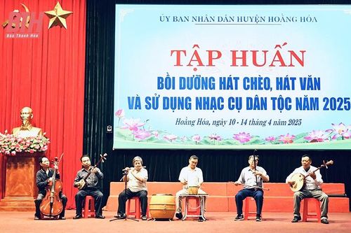Cất cao điệu chèo trên quê hương Hoằng Hóa