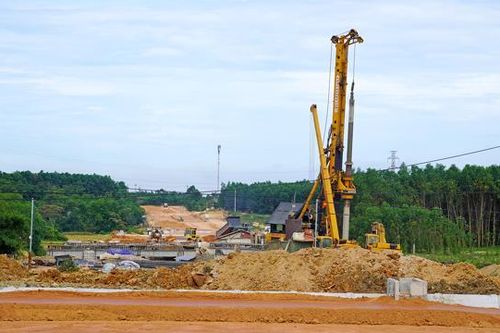 Quảng Trị gấp rút giải phóng mặt bằng cho hai dự án giao thông trọng điểm