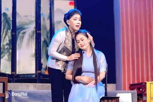 Nghệ sĩ Nhân dân Phượng Loan: Với người nghệ sĩ,được đứng trên sân khấu là niềm vui