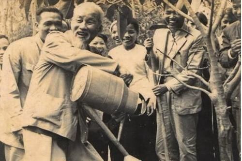Chủ tịch Hồ Chí Minh - Nguồn sức mạnh truyền cảm hứng