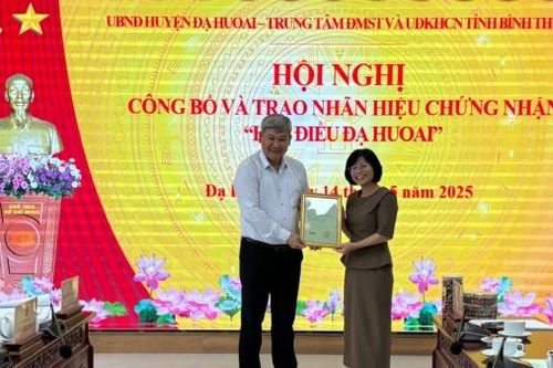 Hạt điều Đạ Huoai được cấp chứng nhận nhãn hiệu