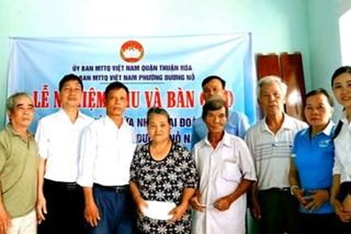 Khởi công, nghiệm thu và bàn giao 12 nhà cho hộ nghèo, cận nghèo