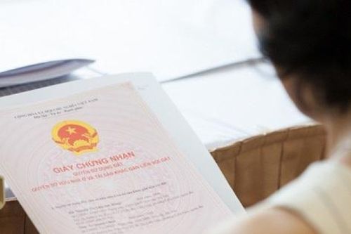 Bản tin Bất động sản 17/5: Sổ đỏ nhà đất đứng tên một người, ly hôn chia thế nào?
