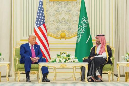Chuyến công du của Tổng thống Donald Trump và 'hồi âm' từ vùng đất nhiều ngã rẽ