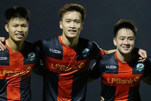 Xác định đội bóng đầu tiên thăng hạng V.League 2025/26