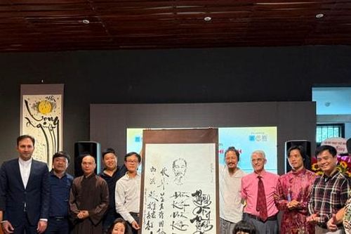 Giá trị nhân sinh qua triển lãm 'Thơ Chủ tịch Hồ Chí Minh qua nét chữ sắc màu'
