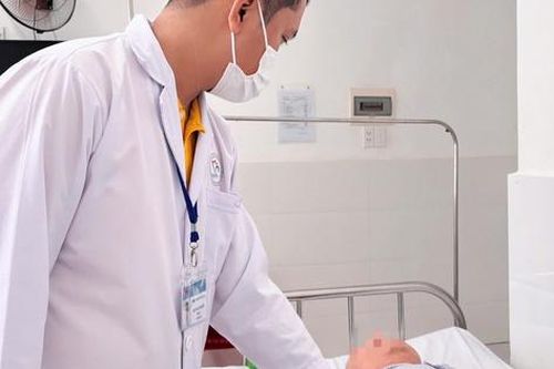 Cứu sống bệnh nhân nhiễm trùng nặng do áp xe thận
