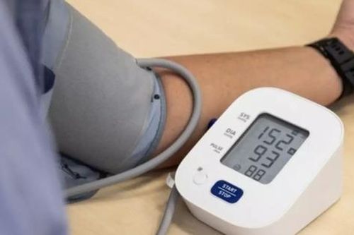 Chế độ ăn nào tốt nhất cho người tăng huyết áp?