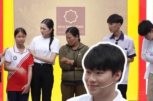 Quang Trung chuẩn 'anh trai 4T', gánh trọn ước mơ đại học cho 7 bạn nhỏ