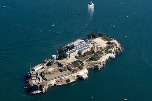 Nhìn lại vụ vượt ngục khét tiếng tại nhà tù trên đảo Alcatraz