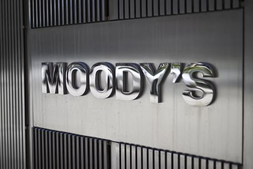 Moody's hạ xếp hạng tín dụng của Mỹ