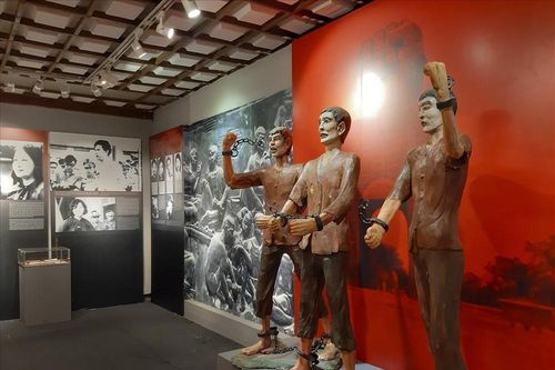 Thơ ngân lên và sự sống ngân lên