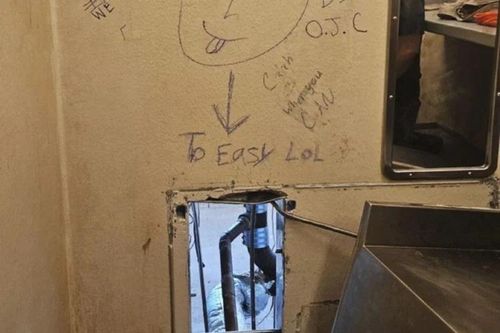 Tù nhân Mỹ vượt ngục, để lại dòng chữ 'Quá đơn giản'