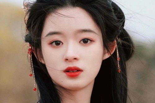 Đôi khuyên tai của mỹ nhân 'Sở Kiều truyện' khiến cha bị điều tra