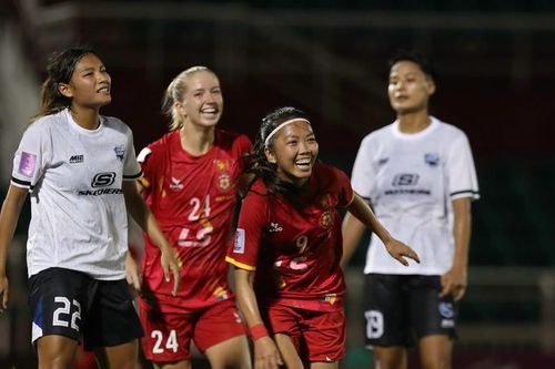 Huỳnh Như đối đầu ngôi sao hàng đầu châu Á từng chọc thủng lưới ĐT Anh và Argentina, khoác áo PSG và Tottenham