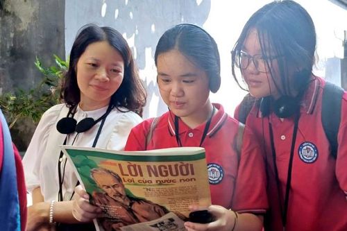 Yêu văn học hơn từ trải nghiệm về lịch sử